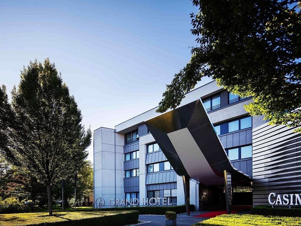 exterior-view.jpg